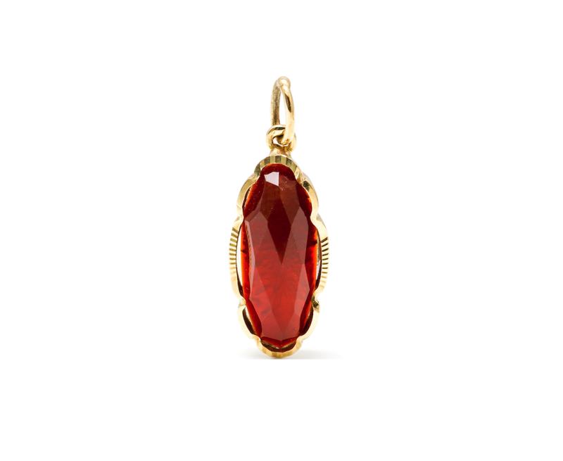 Oval-cut Spessartite Garnet Pendant, 18k yellow gold