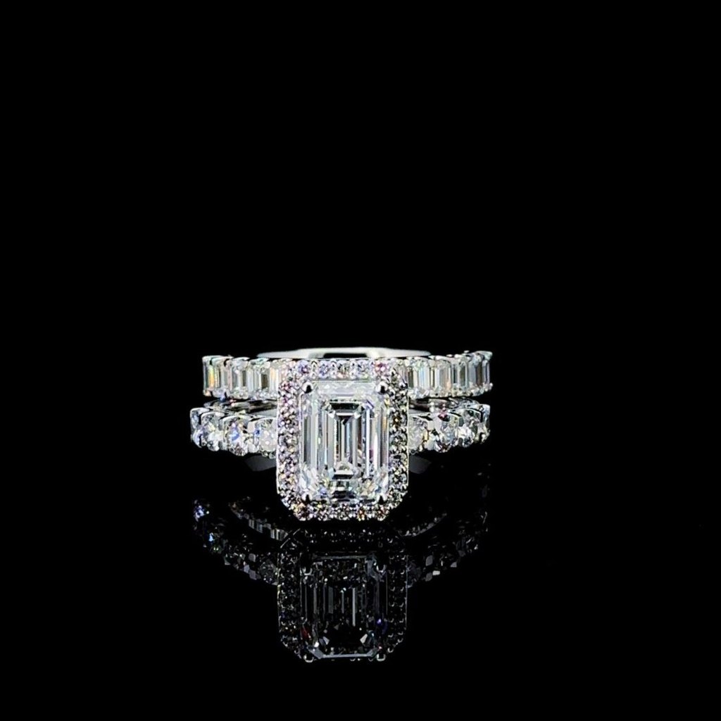Emerald-Cut Diamond Bridal Ring