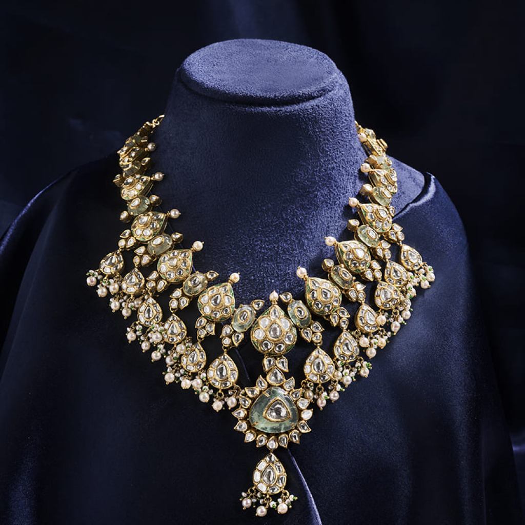 Designer Traditional Gold Necklace Bridal Jewelry Set with Kundan