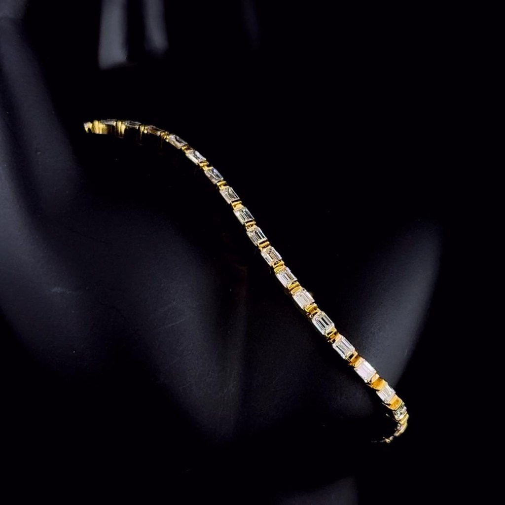 Elegant Emerald-Cut Diamond Tennis Bracelet