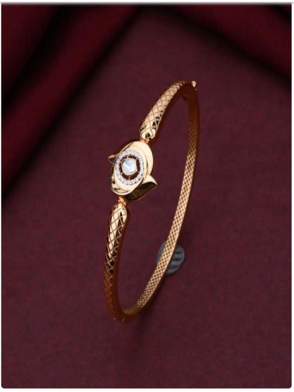 The Classic Shine Bracelet Gold Finish