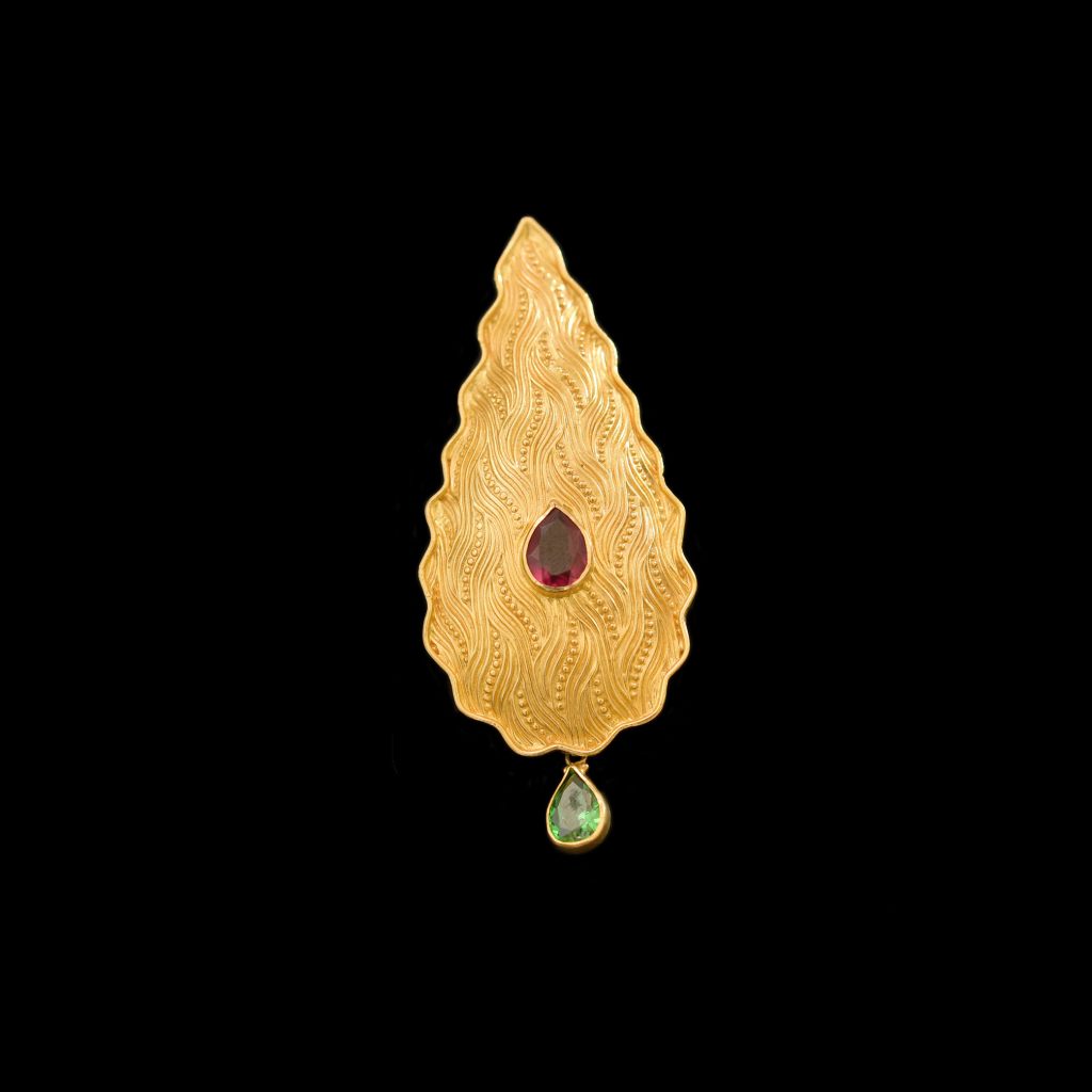 The 22k Groom Brooch for Groom