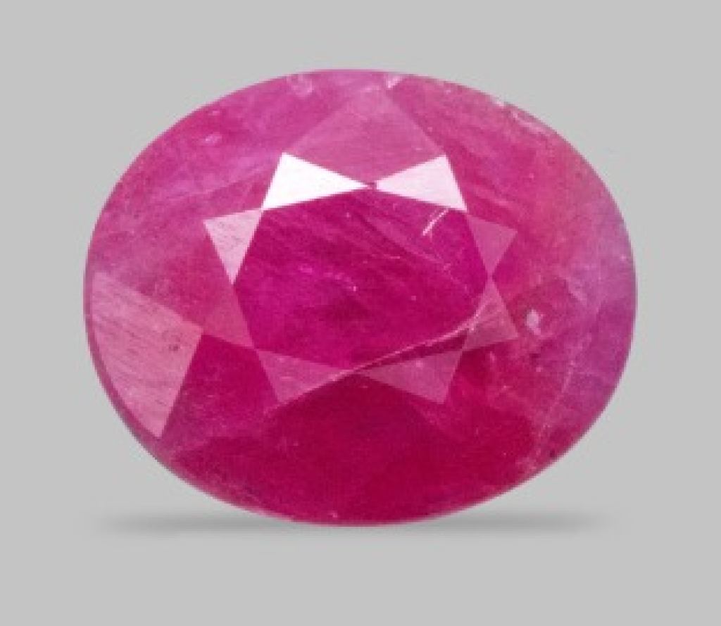 Burma Elegance – 4.05 ct Oval Ruby”