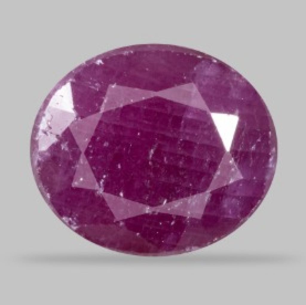 African Majesty – 5.21 ct Oval Ruby