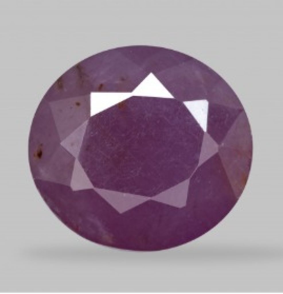 African Elegance – 5.39 ct Oval Ruby