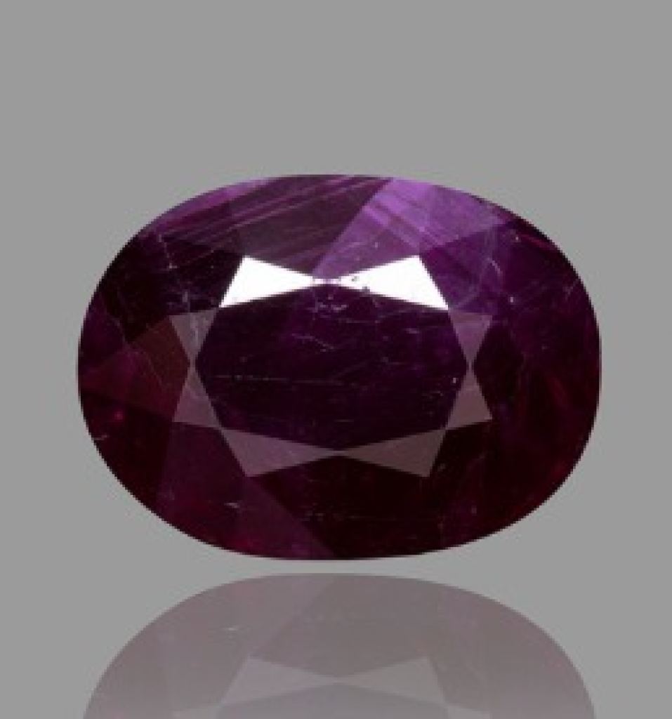 Tanzanian Flame – 5.80 ct Oval Ruby