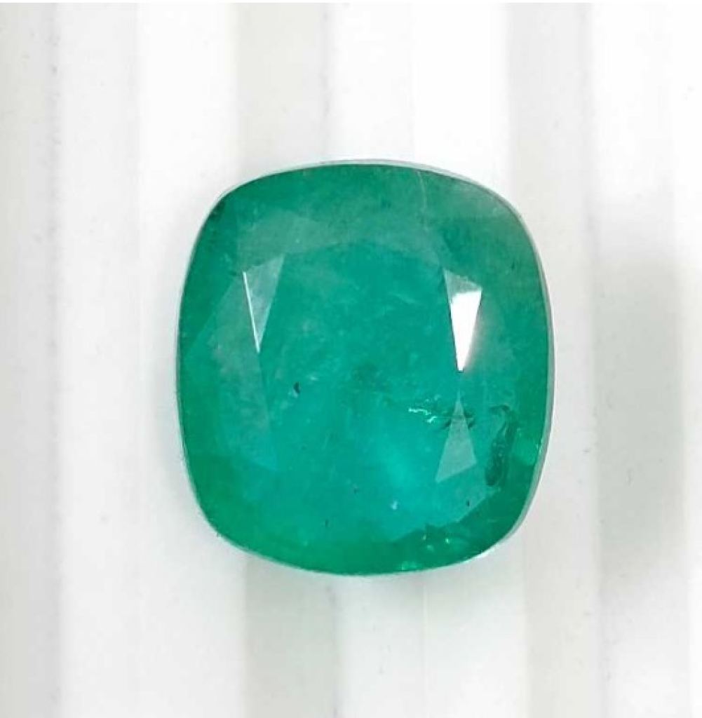 Zambian Elegance – 6.86 ct Medium Green Cushion Emerald
