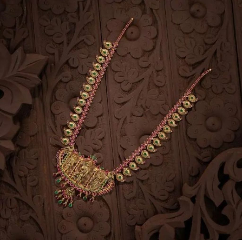 Temple Devi Nakshi Heritage Gold Necklace