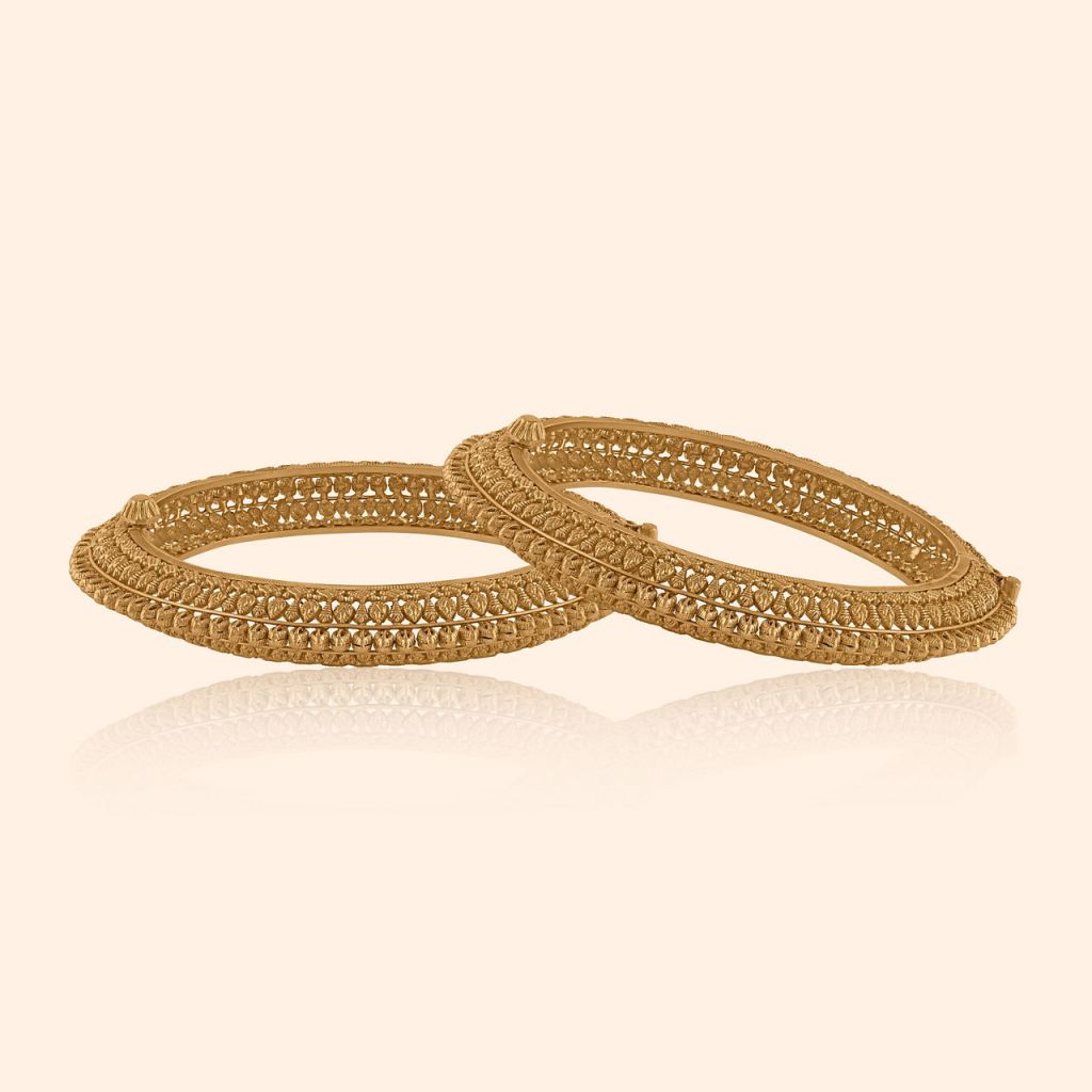 Punarvaya Gold Bangle