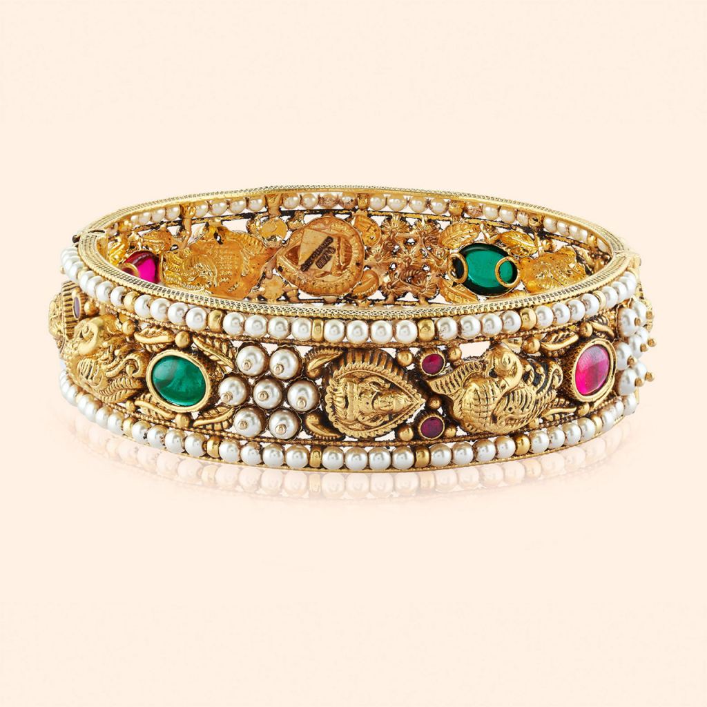 Shriya Gold Bangle