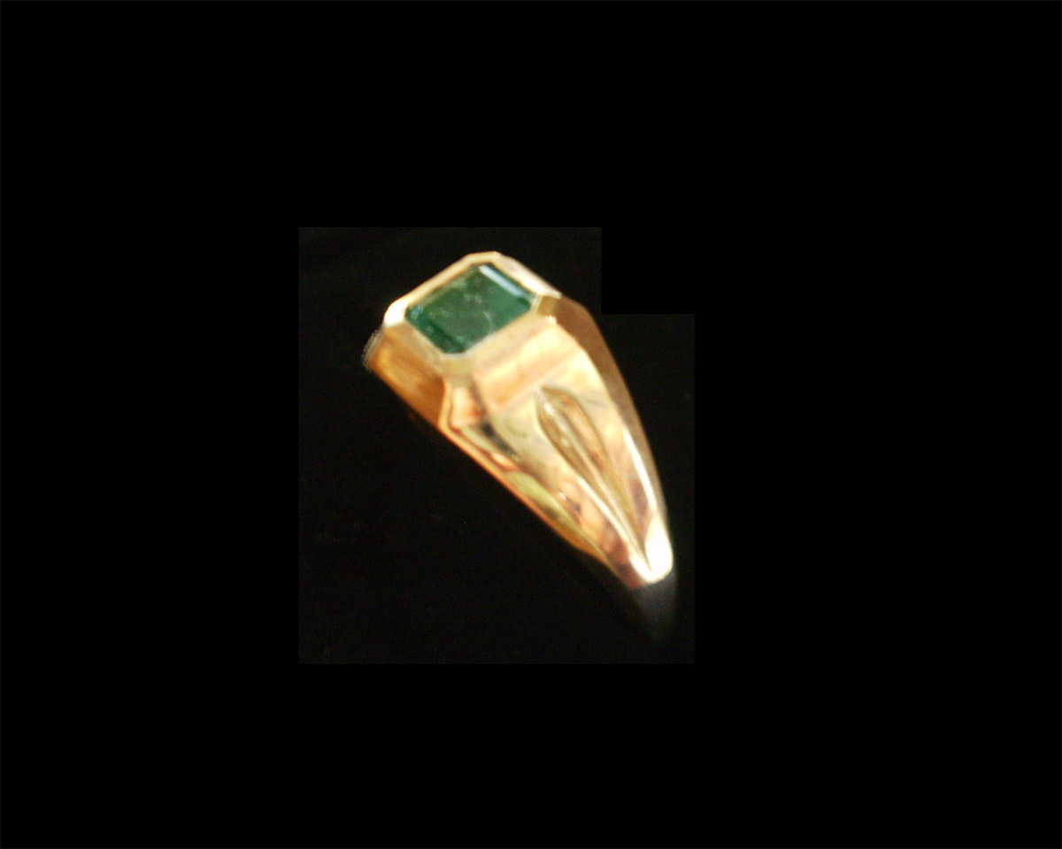 0.70 ct Emerald Rings