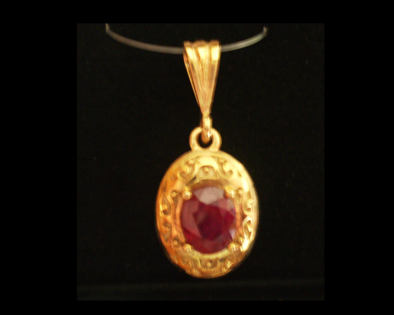 2.50ct Ruby Necklace