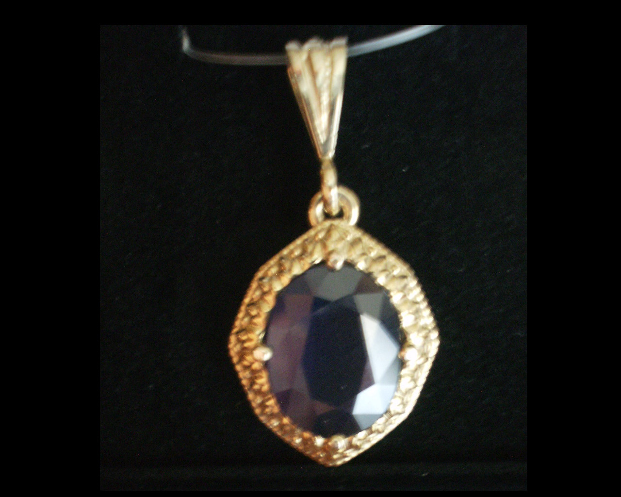 5.79ct Blue Sapphire Necklace