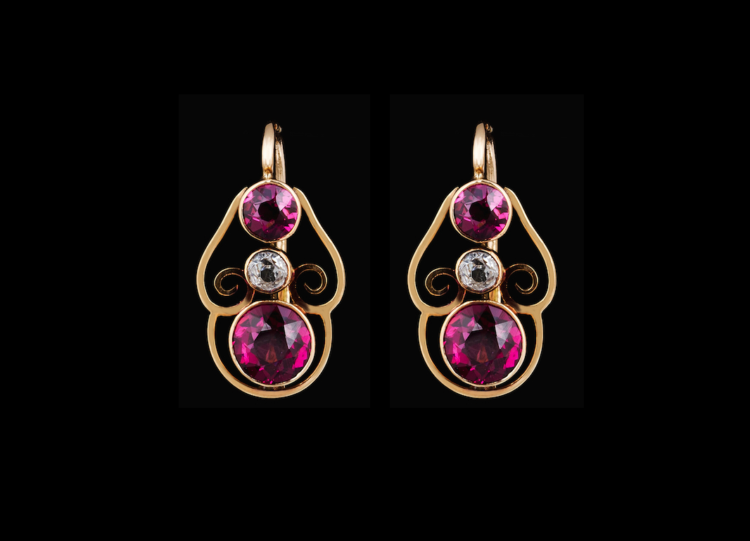 Brilliant-cut Vivid Pinkish Red Rubellite Tourmaline and Diamond Earrings, 18k yellow gold