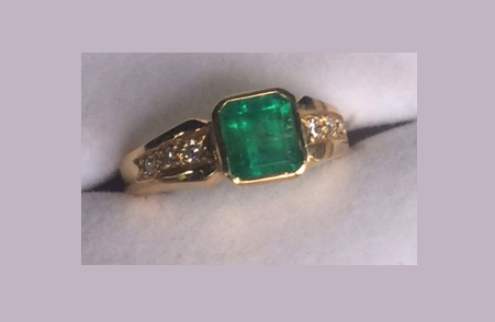 Emerald-cut Columbian Emerald Ring with Diamonds, 18k yellow gold