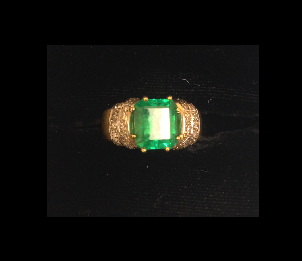 Emerald-cut Emerald and Diamond Ring, 18k yellow gold