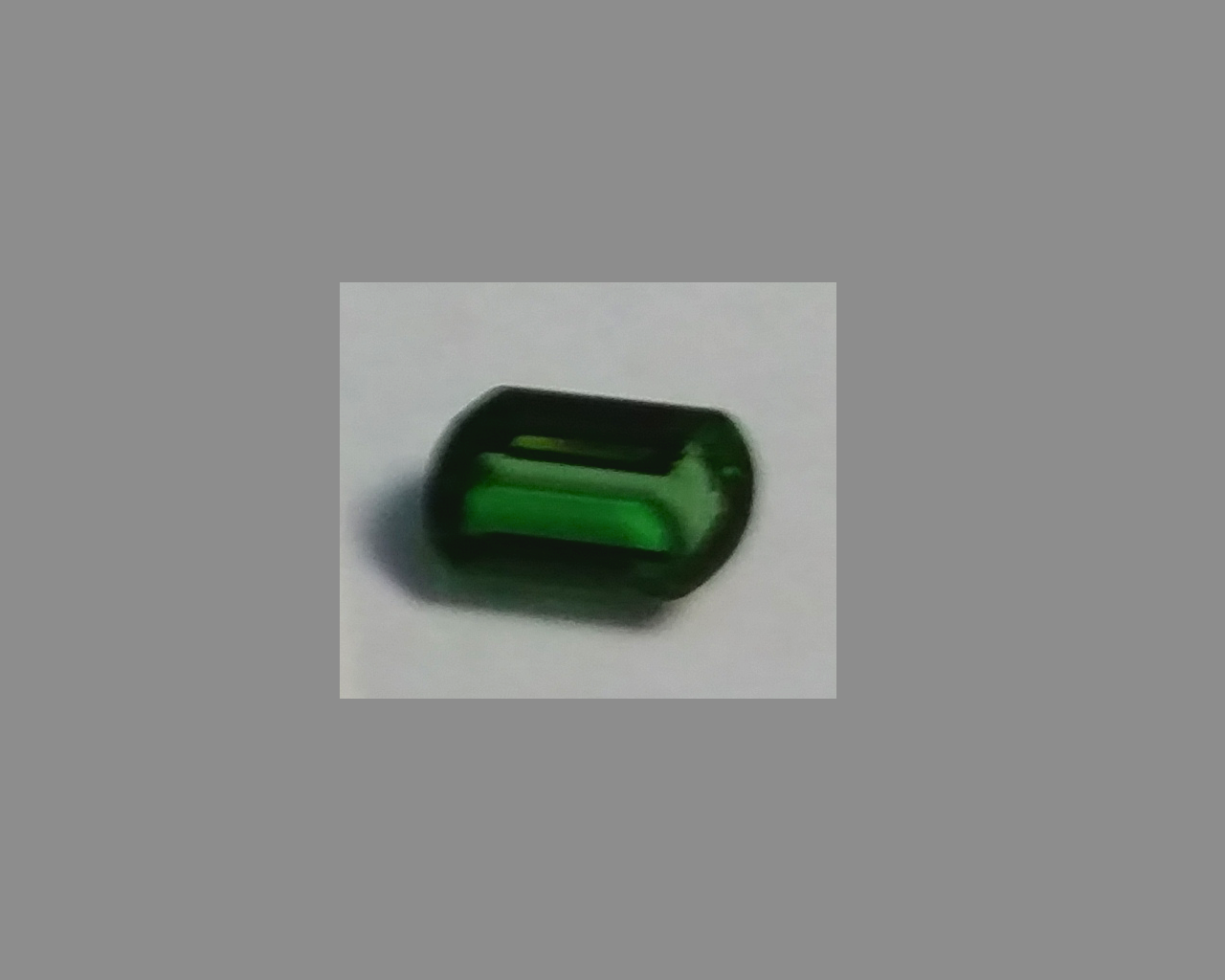 Mixed-step cut Tourmaline Stone, Colour: Vivid Green